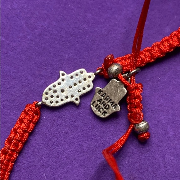 💛 Classic CZ Red Rope Hamsa Bracelet - Picture 5 of 6